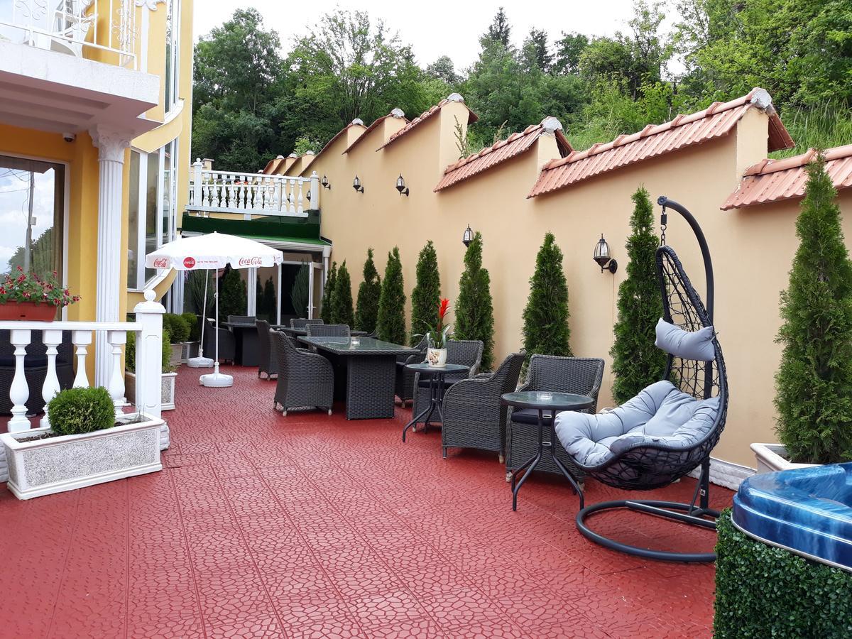 Hotel Dalia - Bankja Kültér fotó